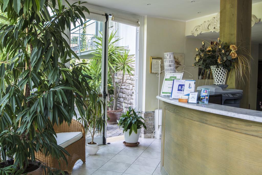 Hotel Riviera Blu Tirrenia Zewnętrze zdjęcie