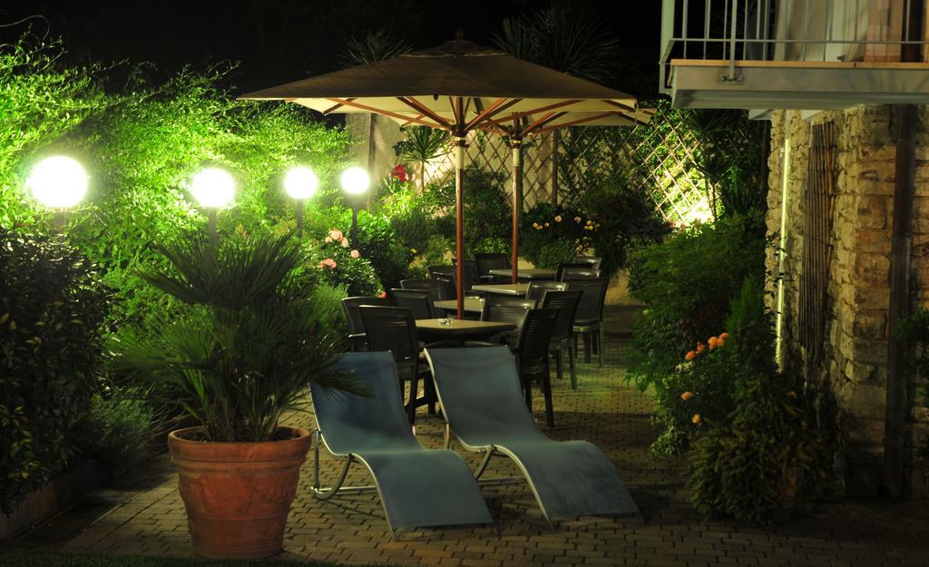 Hotel Riviera Blu Tirrenia Zewnętrze zdjęcie