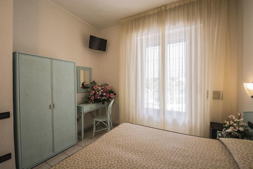 Hotel Riviera Blu Tirrenia Zewnętrze zdjęcie