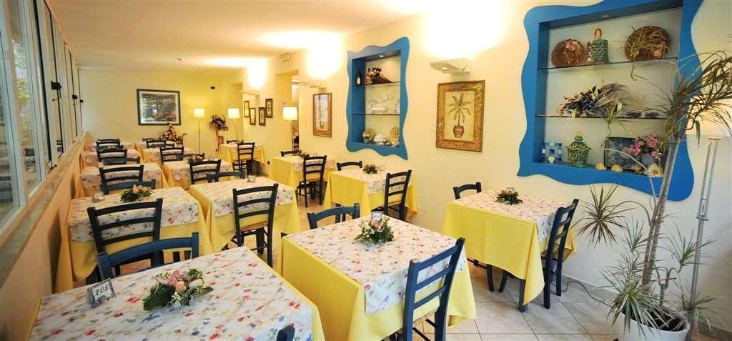 Hotel Riviera Blu Tirrenia Restauracja zdjęcie